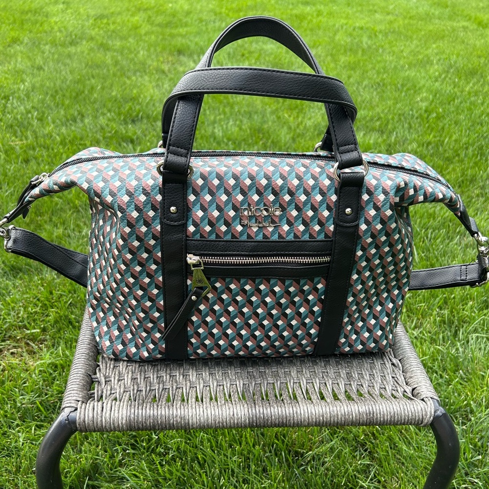Nicole Miller Geometric Patterned 13”x10” Everyday Travel Gym Shoulder Bag Tote